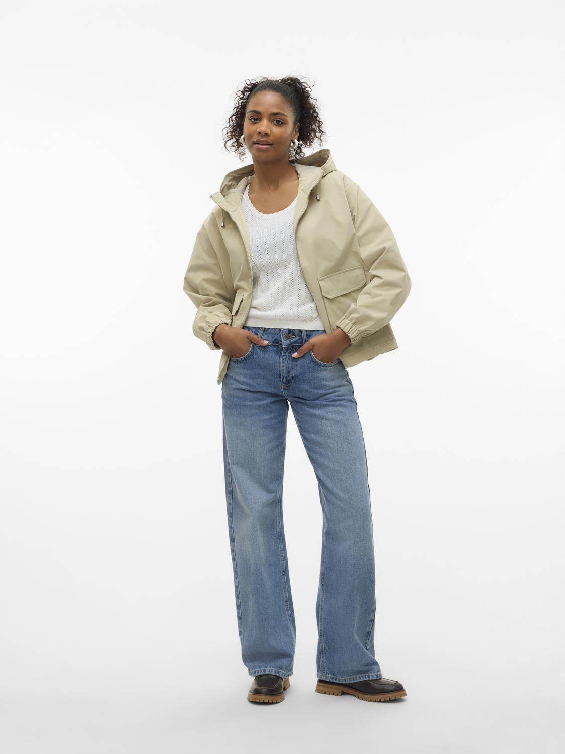 model_shot-front_full